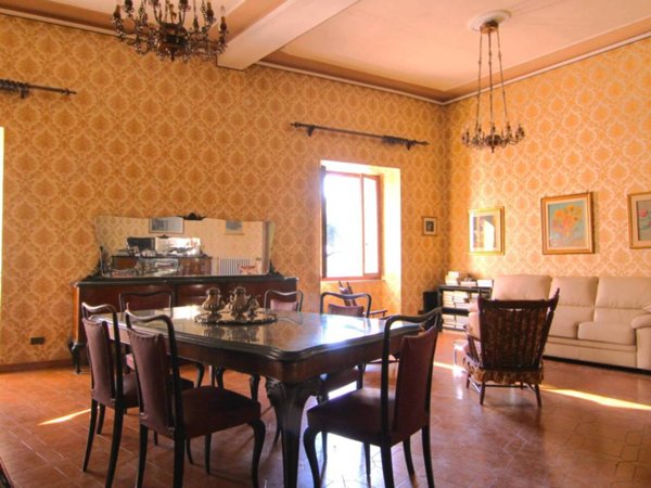 casa indipendente in vendita ad Asciano