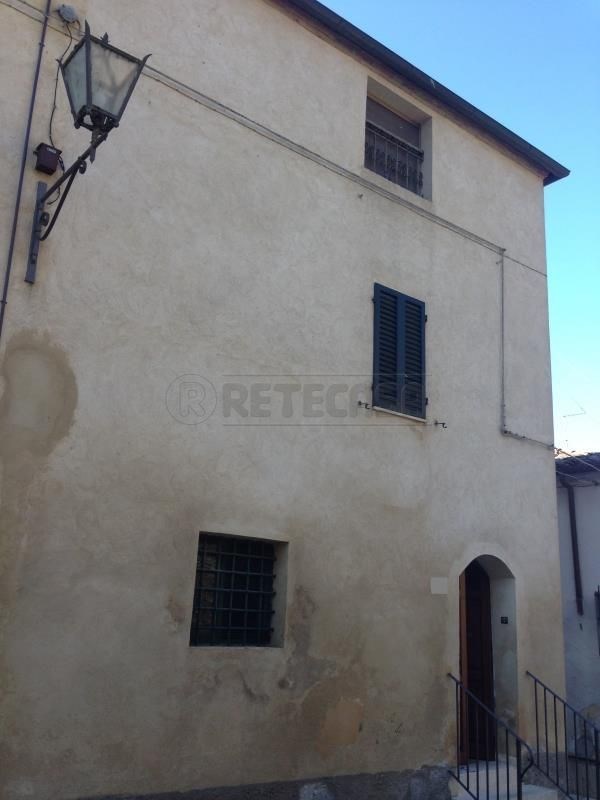 casa indipendente in vendita ad Asciano