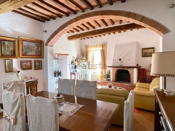 appartamento in vendita ad Asciano