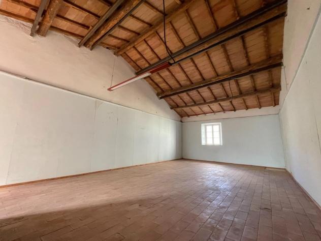 negozio in vendita ad Asciano