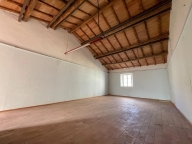 negozio in vendita ad Asciano