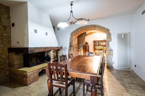 appartamento in vendita ad Asciano