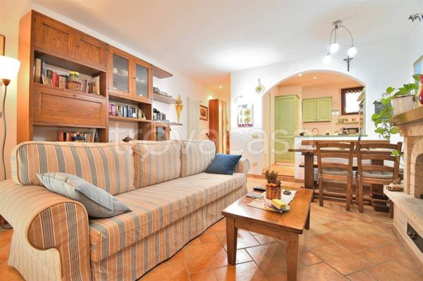 appartamento in vendita ad Asciano in zona Arbia