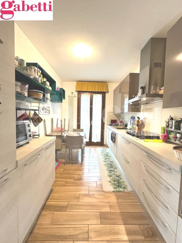 appartamento in vendita ad Asciano in zona Arbia