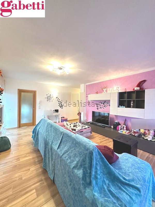 appartamento in vendita ad Asciano in zona Arbia