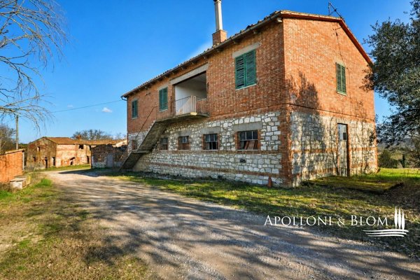 casale in vendita ad Asciano