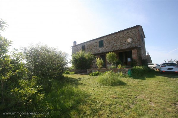casa indipendente in vendita ad Asciano