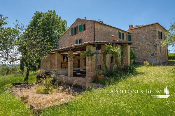 casale in vendita ad Asciano