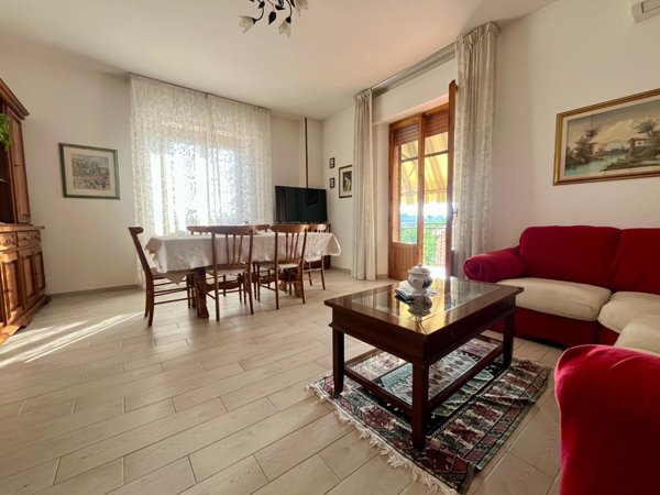 casa indipendente in vendita ad Asciano