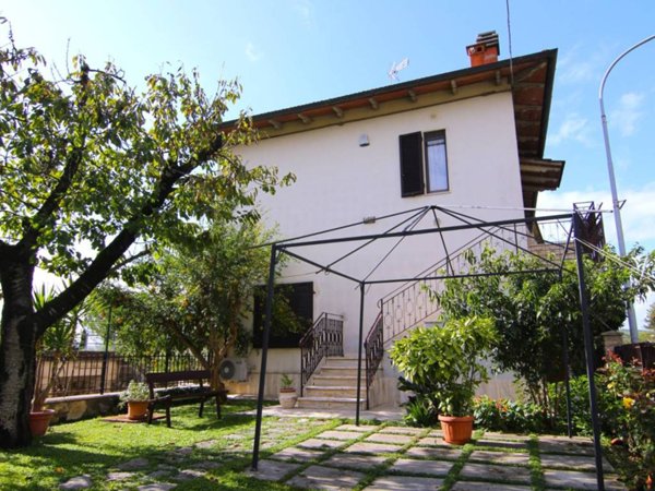 appartamento in vendita ad Asciano