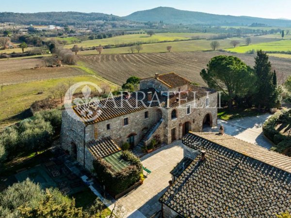 casa indipendente in vendita ad Asciano