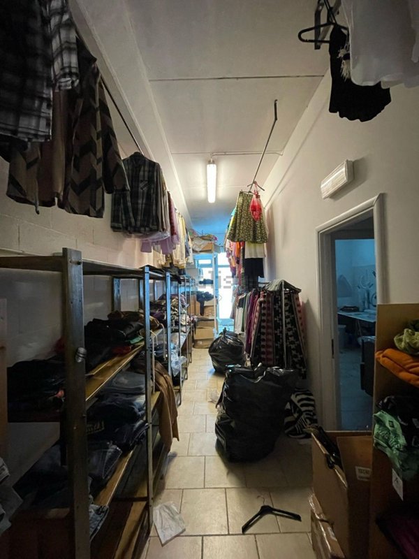 negozio in vendita ad Asciano