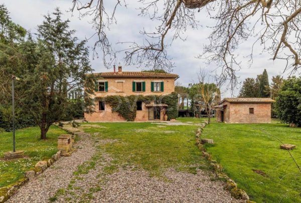 casa indipendente in vendita ad Asciano