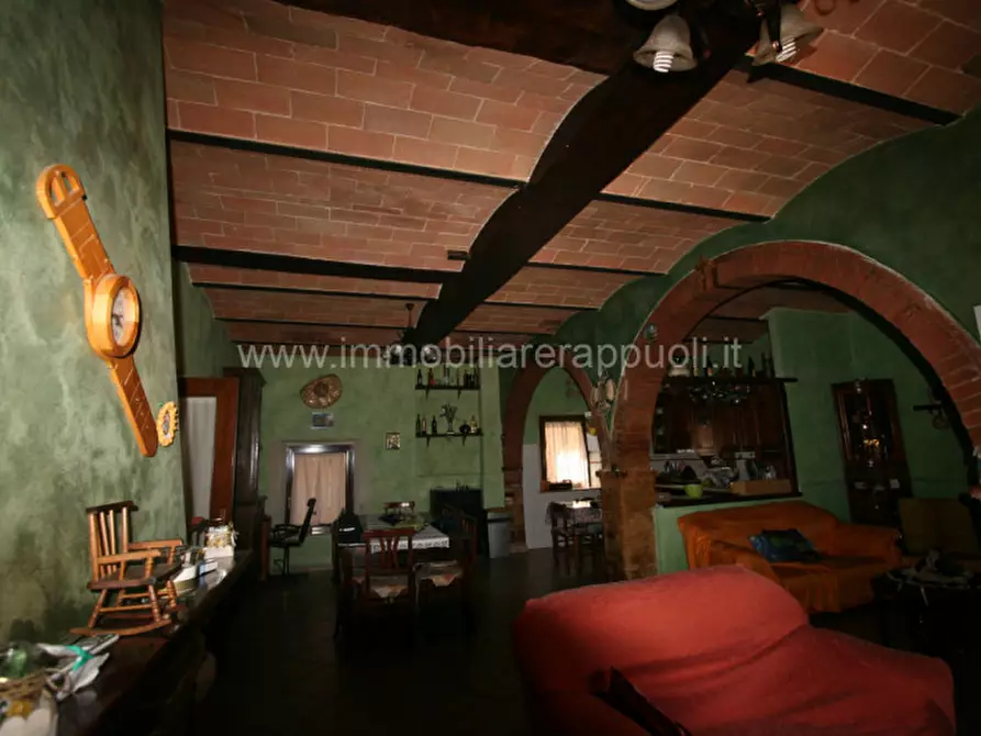 casa indipendente in vendita ad Asciano