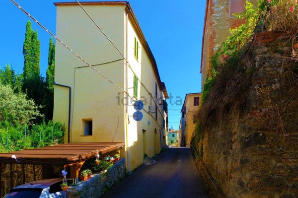 appartamento in vendita ad Asciano