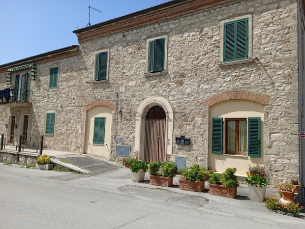 appartamento in vendita ad Asciano