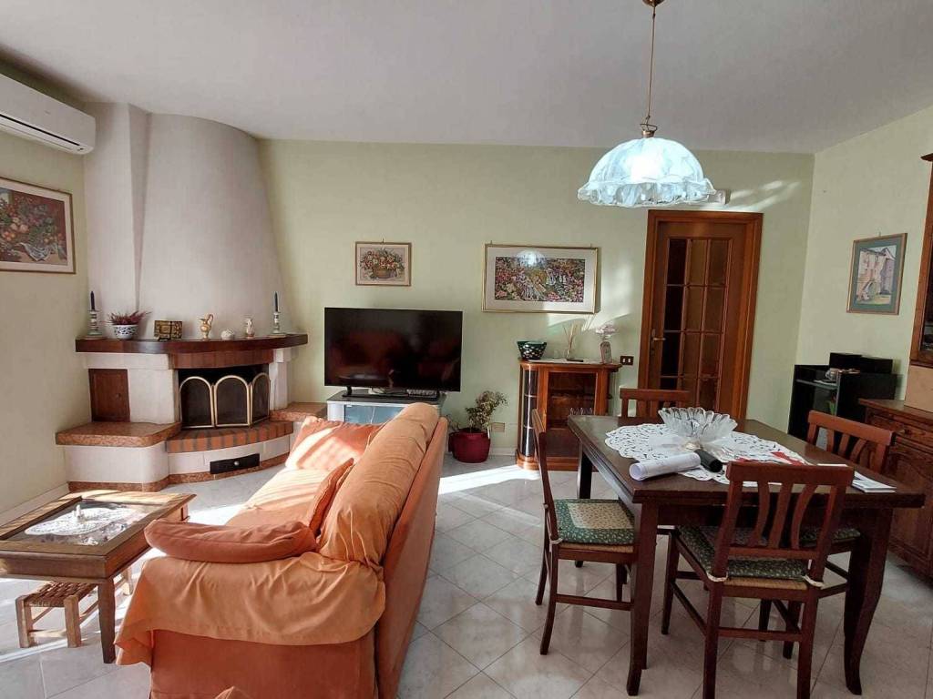 appartamento in vendita ad Asciano