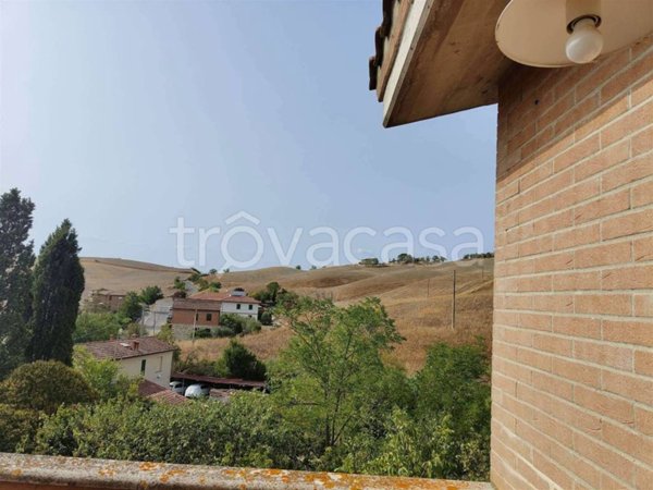 casa indipendente in vendita ad Asciano in zona Arbia