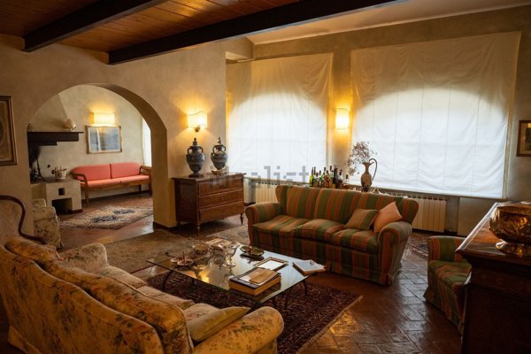 casa indipendente in vendita ad Asciano