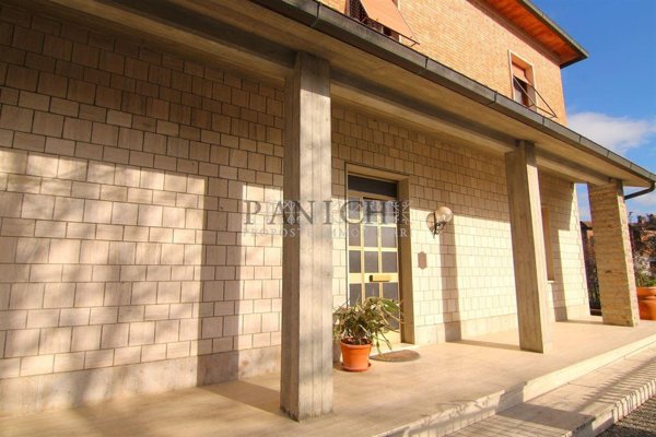 casa indipendente in vendita ad Asciano