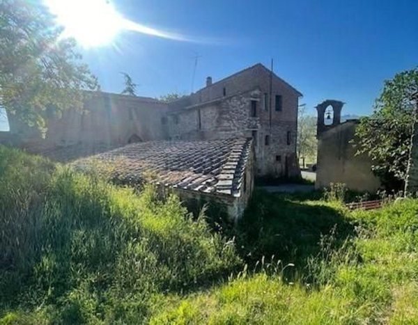 casa semindipendente in vendita ad Asciano