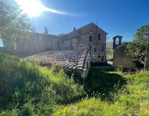 casa indipendente in vendita ad Asciano