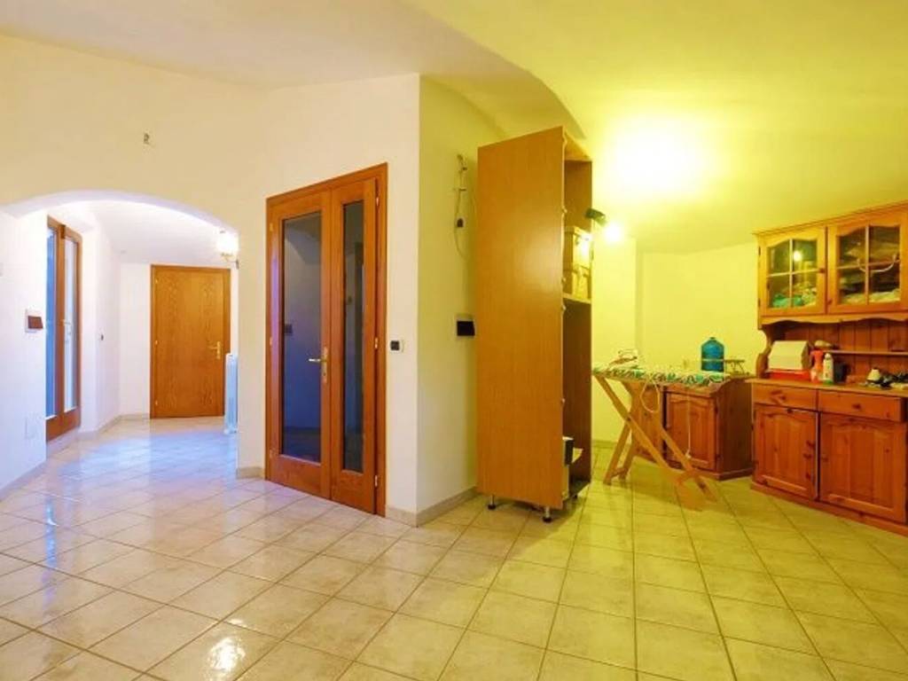 casa indipendente in vendita ad Asciano in zona Arbia