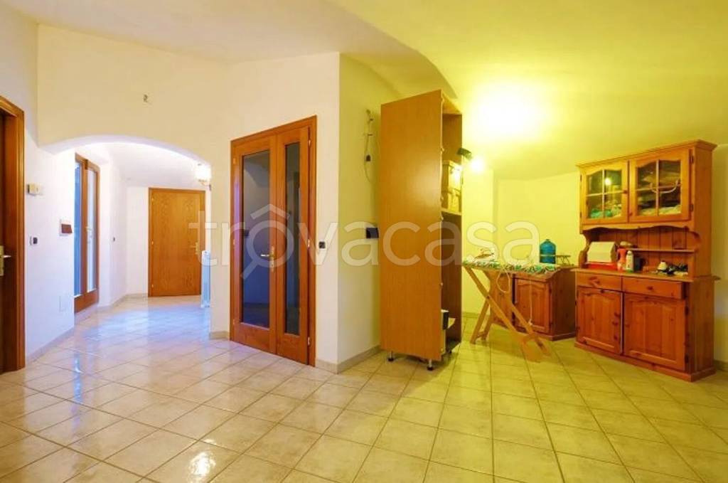 casa indipendente in vendita ad Asciano in zona Arbia
