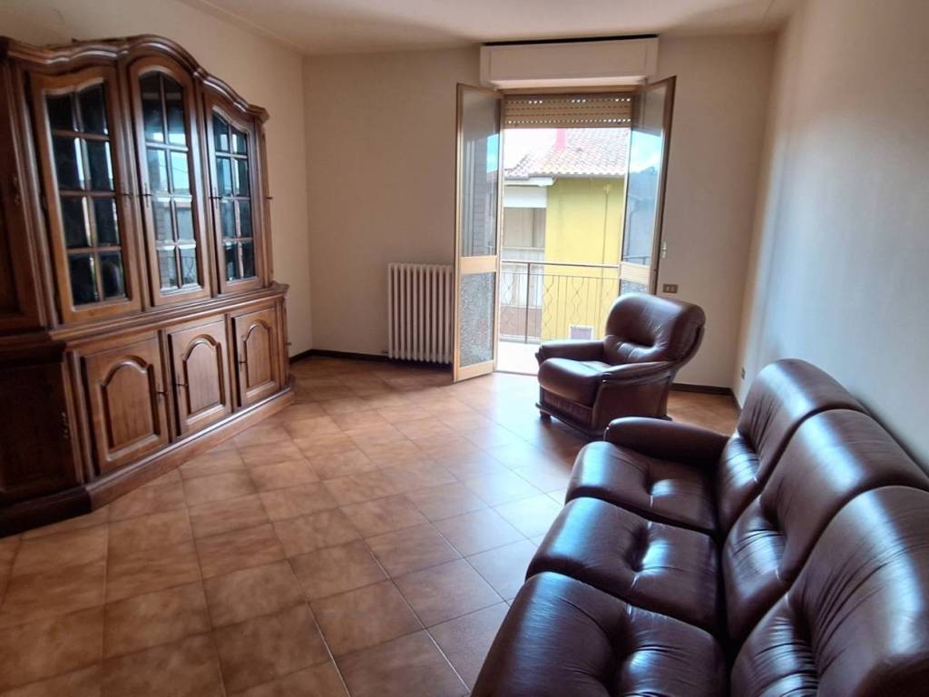 appartamento in vendita ad Asciano in zona Arbia
