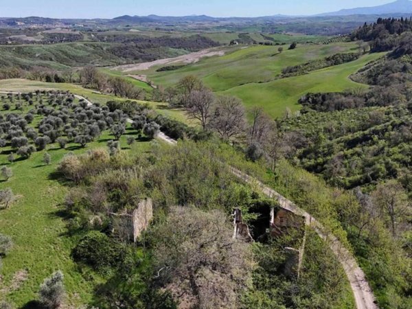 casa indipendente in vendita ad Asciano