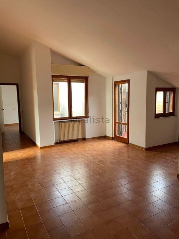 appartamento in vendita ad Asciano in zona Arbia