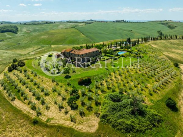 casa indipendente in vendita ad Asciano in zona Chiusure