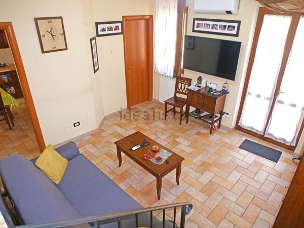 appartamento in vendita ad Asciano in zona Torre a Castello