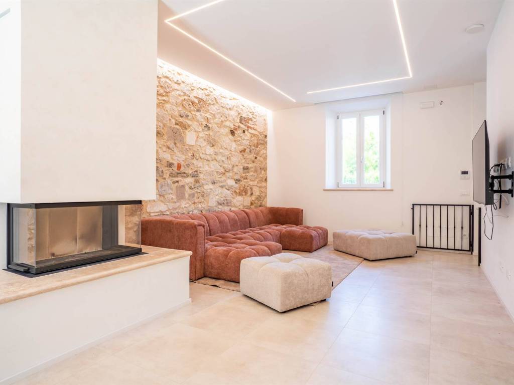 casa indipendente in vendita ad Asciano