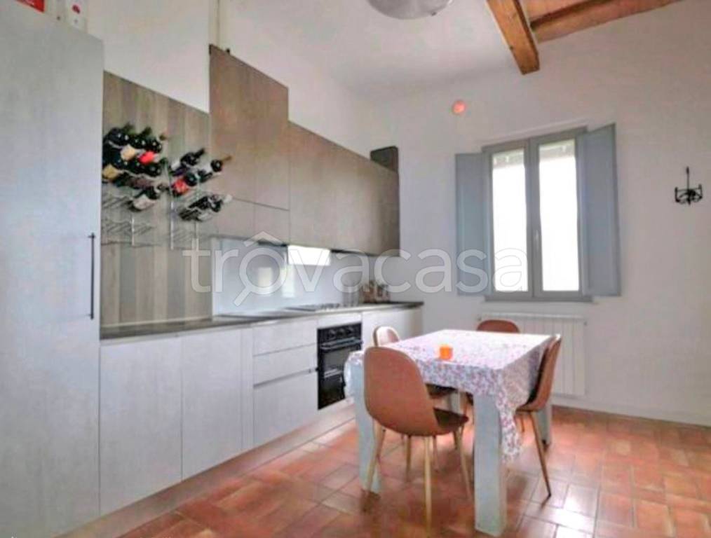 appartamento in vendita ad Asciano in zona Arbia