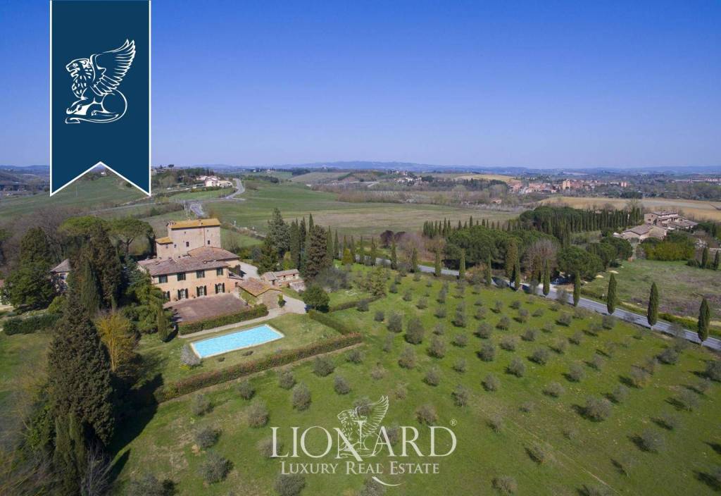 villa in vendita ad Asciano in zona Arbia
