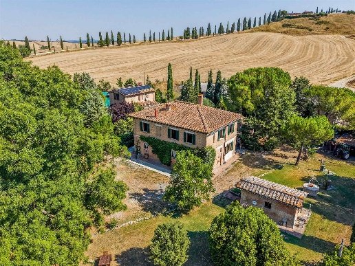 casale in vendita ad Asciano