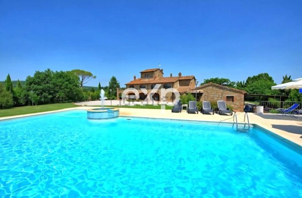 casa indipendente in vendita ad Asciano