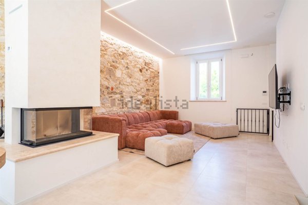 casa indipendente in vendita ad Asciano