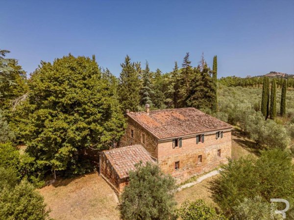 casa indipendente in vendita ad Asciano in zona Chiusure