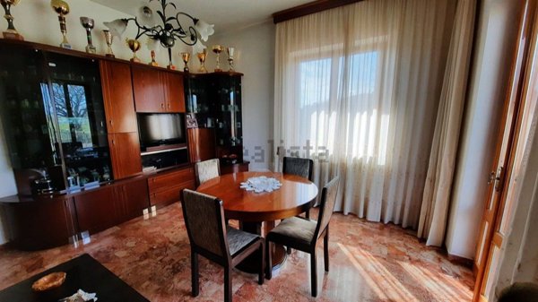 casa indipendente in vendita ad Asciano