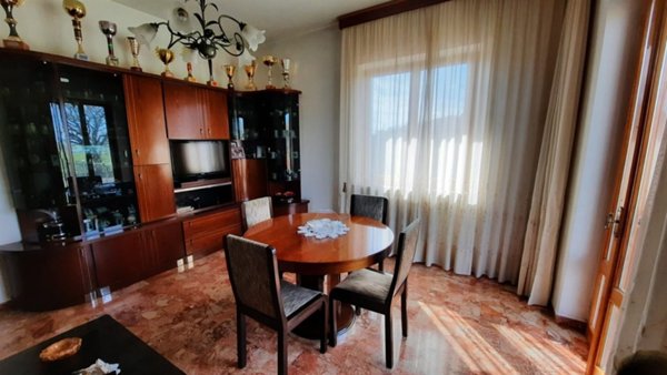 casa indipendente in vendita ad Asciano