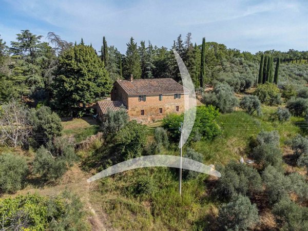 casa indipendente in vendita ad Asciano
