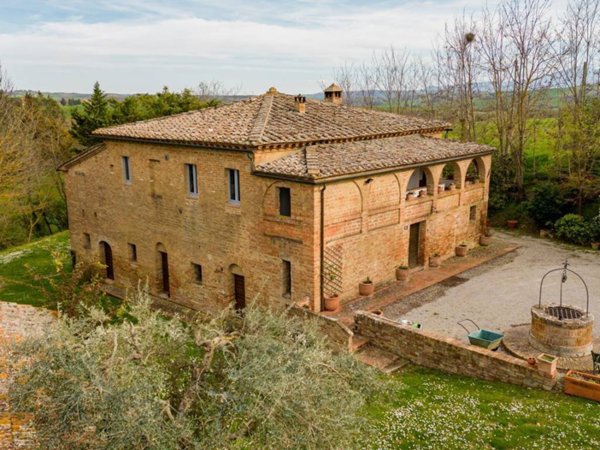 casa indipendente in vendita a Buonconvento