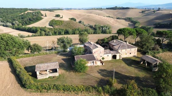 casa indipendente in vendita a Buonconvento