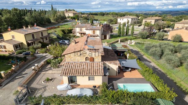 casa indipendente in vendita a Buonconvento