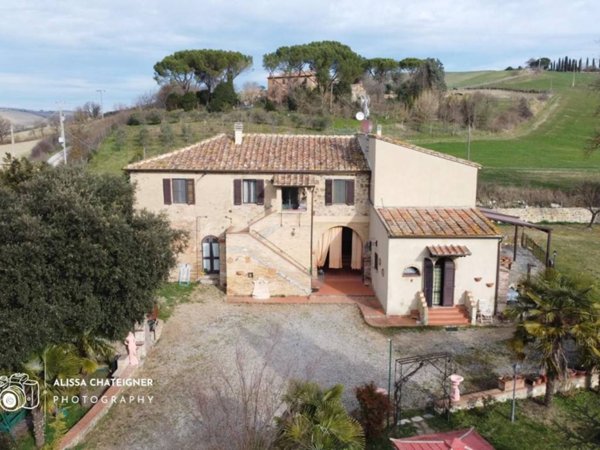casa indipendente in vendita a Buonconvento
