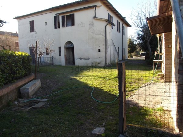 pentavano in vendita a Buonconvento