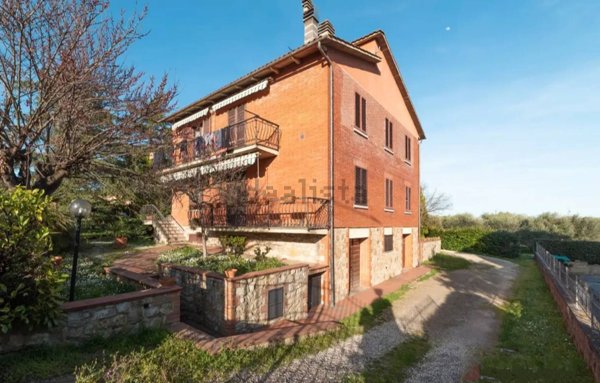 casa indipendente in vendita a Buonconvento