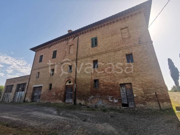 locale di sgombero in vendita a Buonconvento